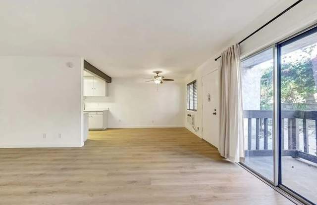 302 S Miraleste Dr Unit 9 photos photos