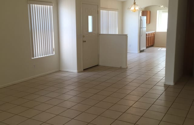 4738 E Mountain Sage Dr Gallery 3