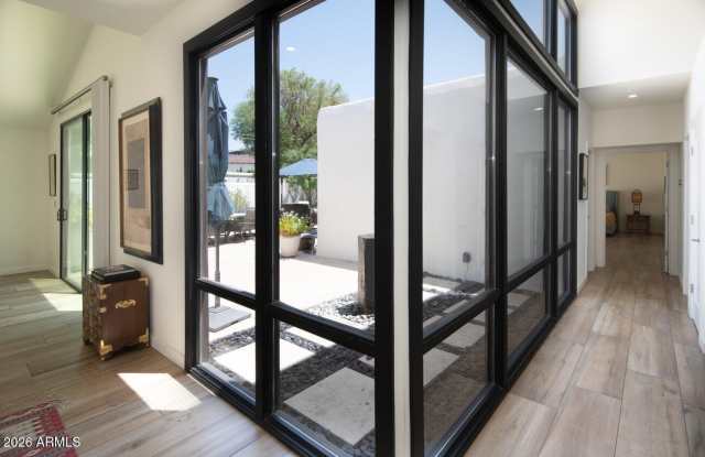 4440 E CAMELBACK Road Gallery 4