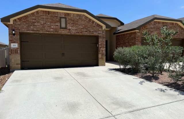 Beautiful Luxury Duplex in NBTX! photos photos
