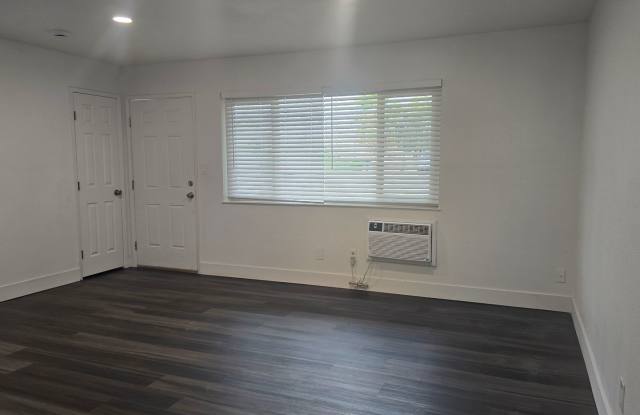 Main Street Apartments LLC Gallery 1