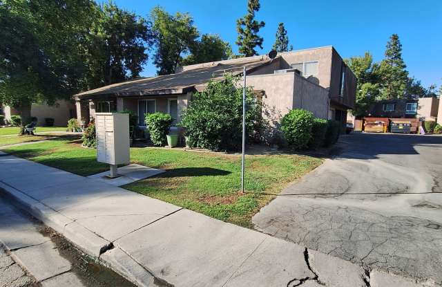 Price reduced! 3-Bedroom Condo in Pinon Springs Village – Move-In Ready! photos photos