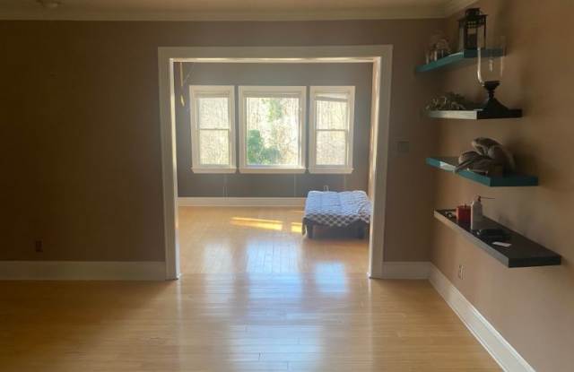 4031 Cranford Dr C Gallery 3