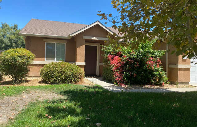 Charming home for rent in Visalia photos photos