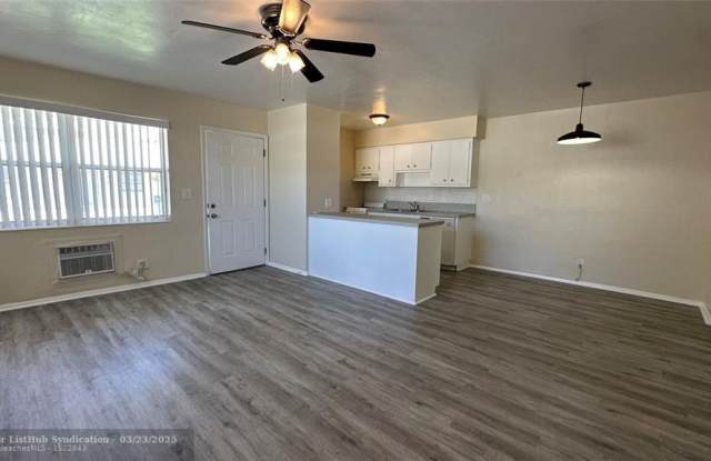 1930 NE 4TH ST - 1930 Northeast 4th Street, Deerfield Beach, FL 33441
