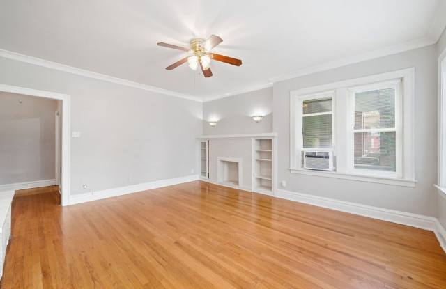 6945 S calumet Avenue Gallery 3