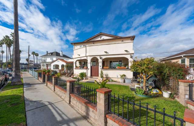San Pedro Unit with Spectacular Ocean/Marina Views! photos photos