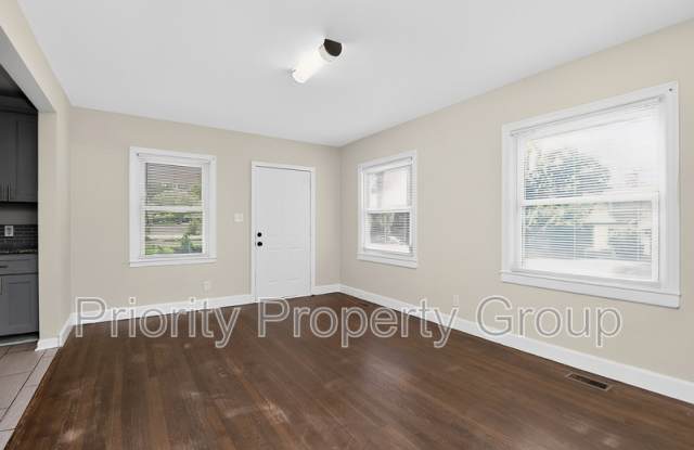 1242 Fordham Road Gallery 4