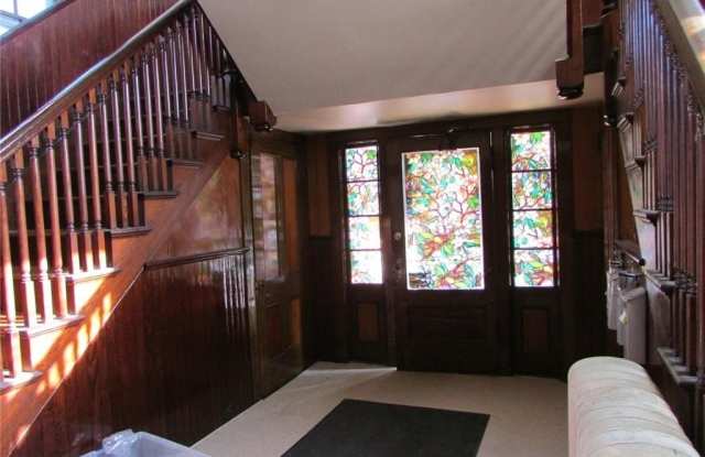43 Clinton Street Gallery 3