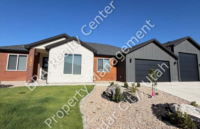 Newer Construction - 4 bedroom- 2 bath Single Family Home photos photos