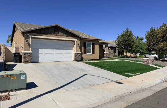 Modern Single-Story 4-Bedroom Home in Menifee Gallery 1