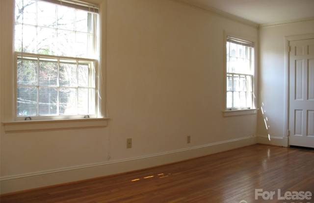 3043 Park Road Gallery 3