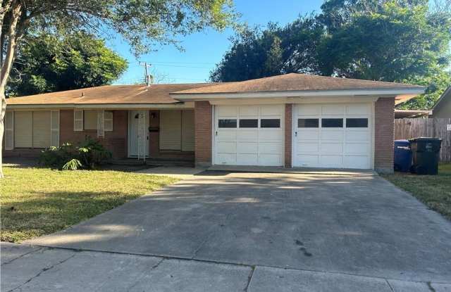 4517 Janssen - 3/Bed 2/Bath - $1695/month photos photos
