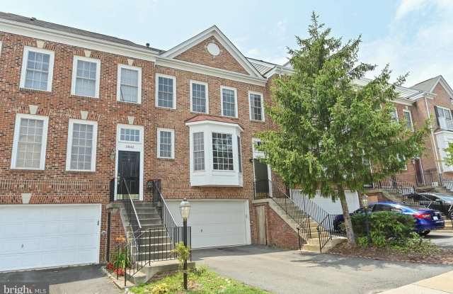 18541 SIERRA SPRINGS SQ - 18541 Sierra Springs Square, Loudoun County, VA 20176