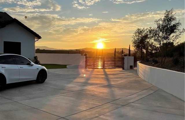 33140 Vista Del Monte Gallery 4