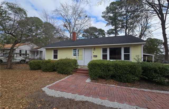 1606 Gilmore Street photos photos