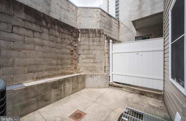 528 S 13TH Street unit: 1 - 528 South 13th Street, Philadelphia, PA 19147