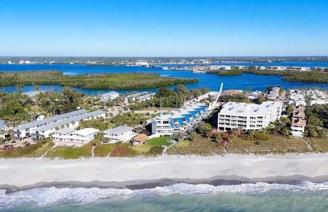 2400 N BEACH ROAD photos photos
