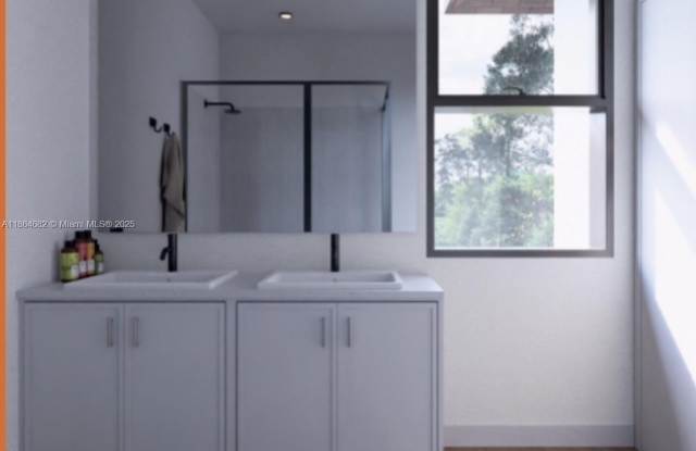 405 SW 1 ST photos photos