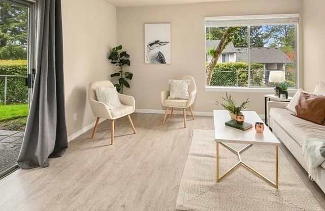 Condo Near Sea-Tac (2 weeks free rent) Gallery 4