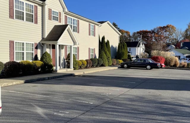 223 Elm St - 223 Elm St, Moosic, PA 18507