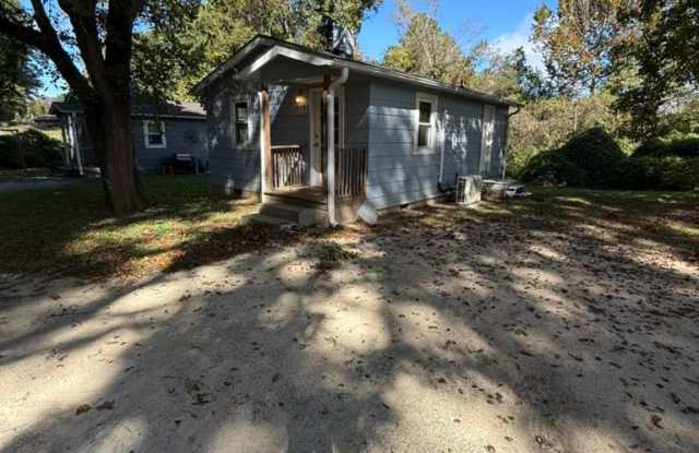 1339 Cox Avenue photos photos
