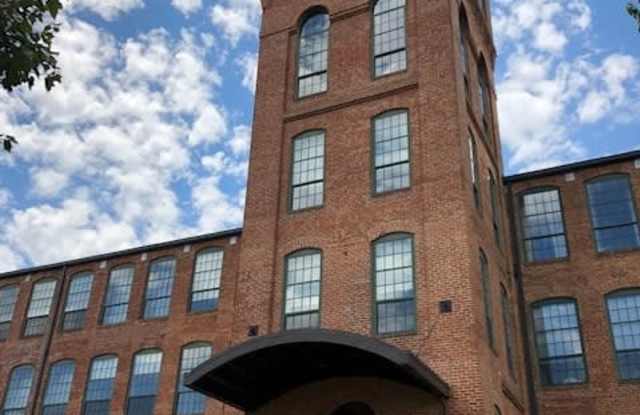 400 Mills Avenue photos photos