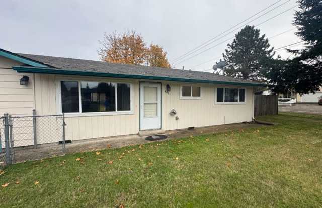 Large 2 bedroom duplex - 4401 Northeast 124th Avenue, Vancouver, WA 98682