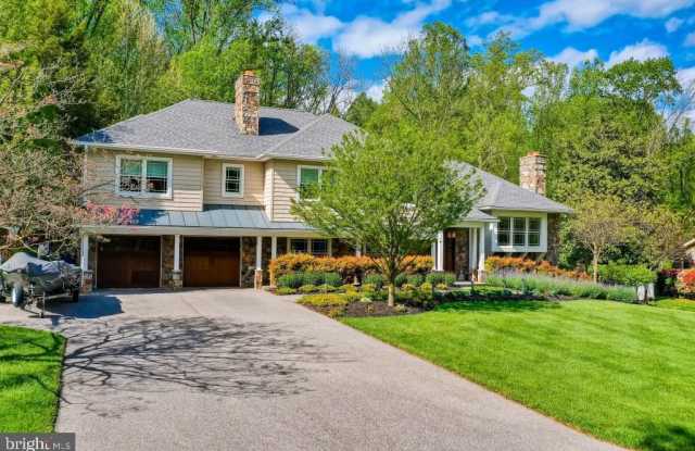 10058 FOX DEN ROAD Gallery 4