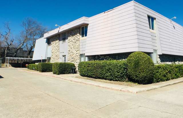 Conveniently located 1 bedroom condo NW Oklahoma City*******SECTION 8 APPROVED PROPERTY******** photos photos