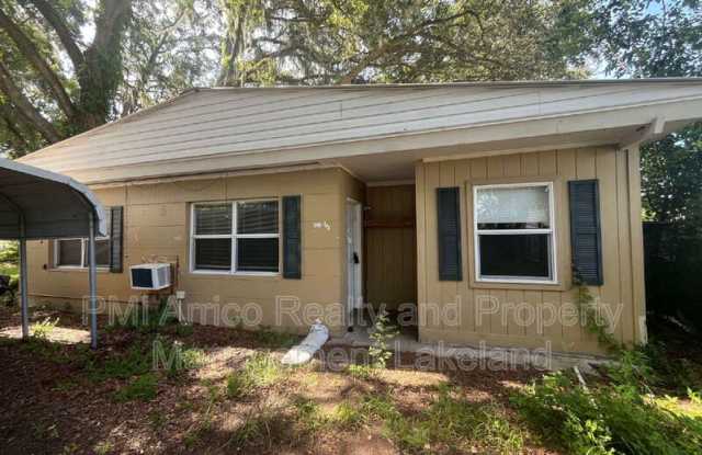 305 1/2 E Tomlin St Plant City photos photos