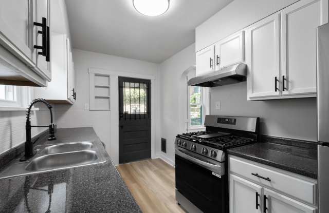 CHARMING 3 BEDROOM HOUSE IN WILKINSBURG AVAILABLE NOW - FRESH OUT OF RENOVATION! Apply now before it's GONE! - 1303 Woodlawn Avenue, Wilkinsburg, PA 15221