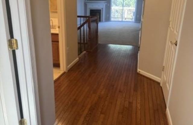 188 N VIEW CIR Gallery 4