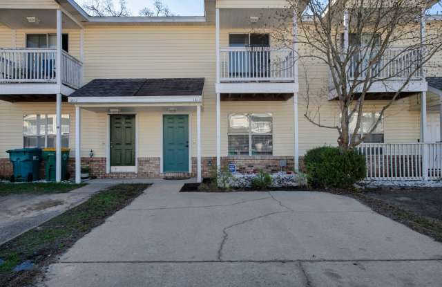 1810 Pointed Leaf Lane photos photos