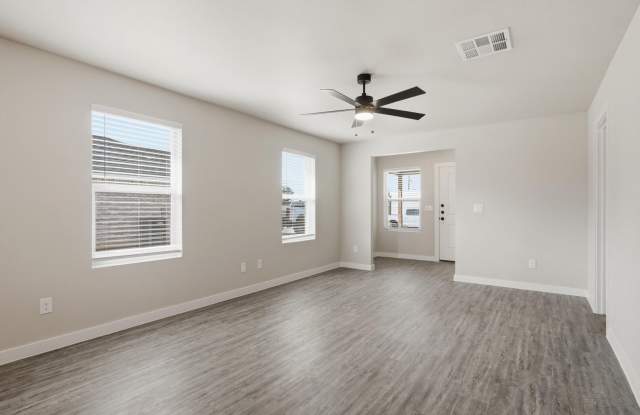 Your Brand-New Home Awaits – 3 Bed, 2 Bath Near Stargate Gallery 4