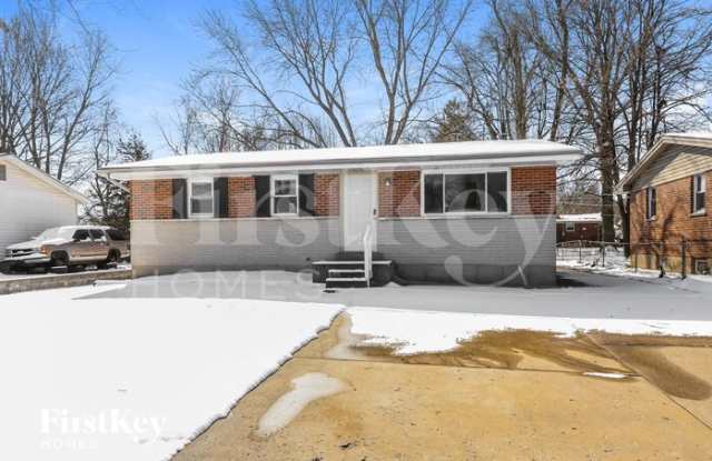 2485 Jenkee Drive - 2485 Jenkee Drive, Florissant, MO 63031