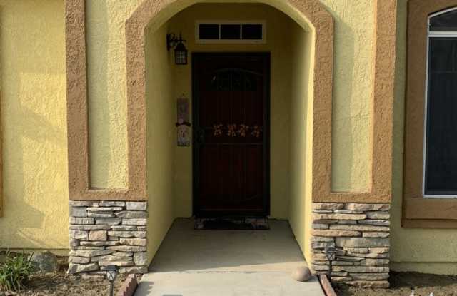3 Bedroom Home 2 Bath Solar Home Gallery 3