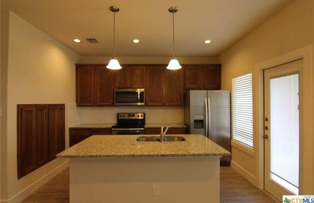 935 Langesmill Drive Gallery 4