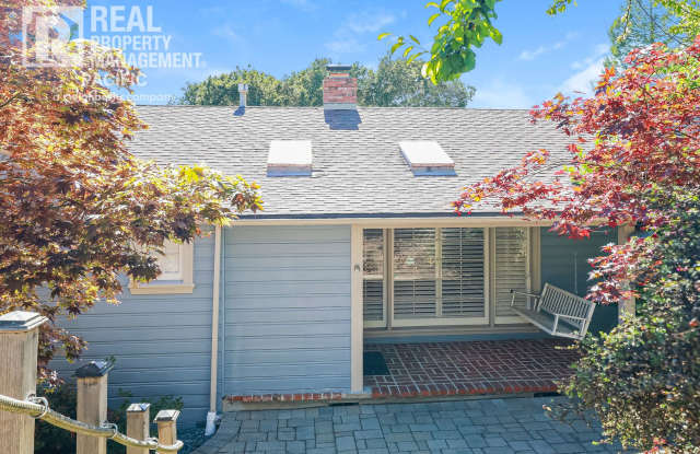 Montclair Hills Retreat w/ In-law Unit - 5627 Cabot Drive, Oakland, CA 94611