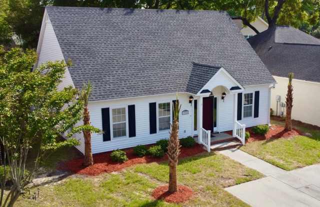 Great Location Single Family Home in Cherry Grove minutes from the Beach! photos photos