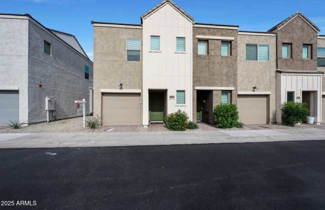 8323 N 22ND Drive photos photos