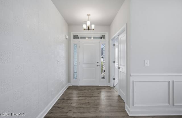 752 Greenwich Place Gallery 2