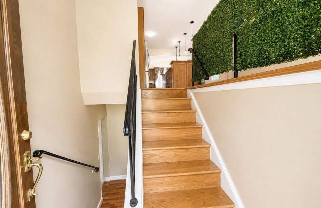 13354 JASPER Court Gallery 4
