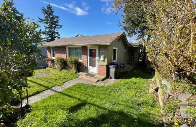 2122 15th St - 2122 15th Street, Bremerton, WA 98312