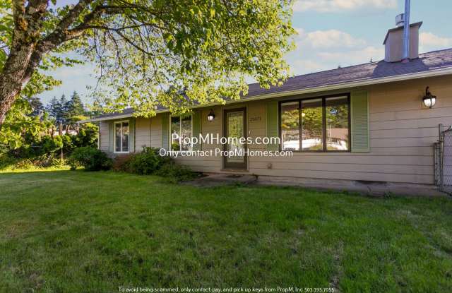 Charming Oregon City Home on 1/2 Acre - Fully Fenced Yard! photos photos