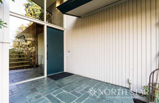 Amazing Updated Mid-Century in the Prime Palisades Neighborhood photos photos