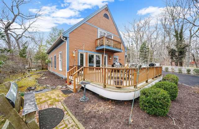 1745 Bayview Avenue photos photos