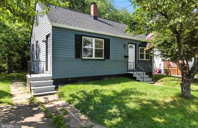 821 South Woodlynn Road photos photos