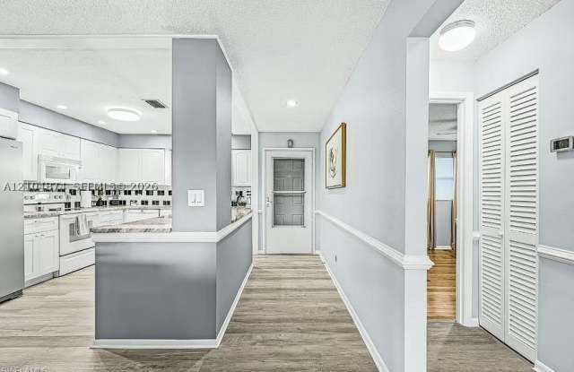 600 VALLEY STREAM Gallery 3