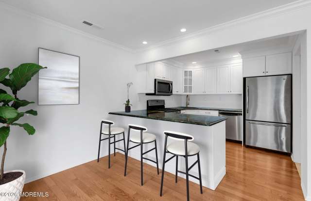 146 Viburnum Terrace Gallery 1